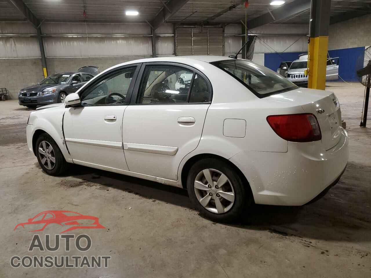 KIA RIO 2011 - KNADH4A38B6936441
