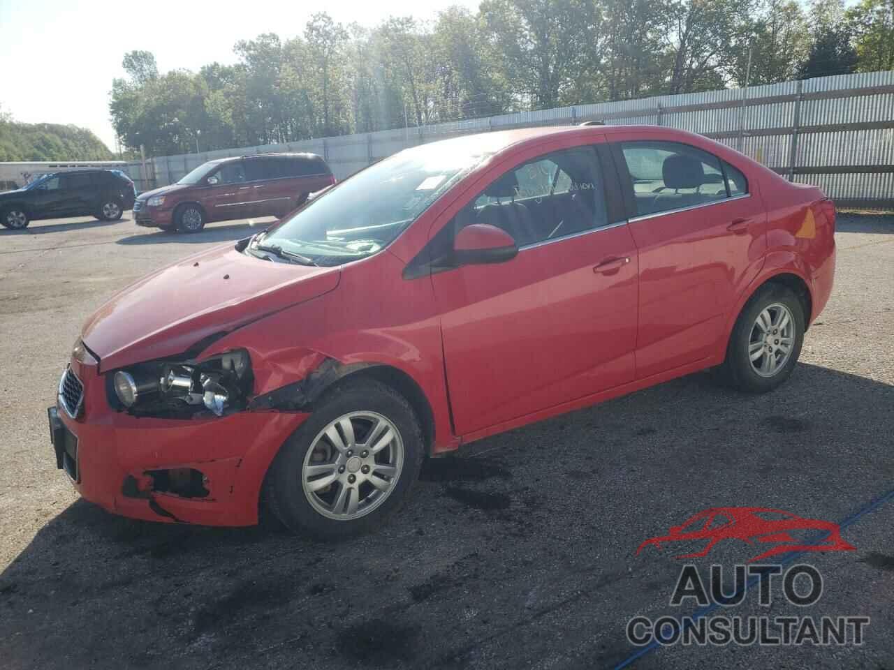 CHEVROLET SONIC 2015 - 1G1JC5SH2F4109470