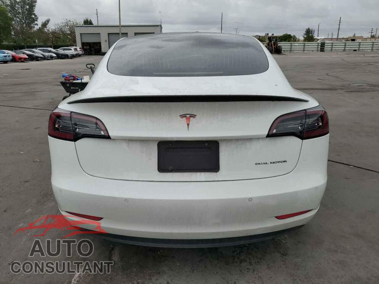 TESLA MODEL 3 2019 - 5YJ3E1EB3KF418622