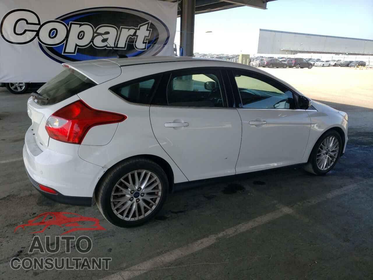 FORD FOCUS 2012 - 1FAHP3M29CL331714