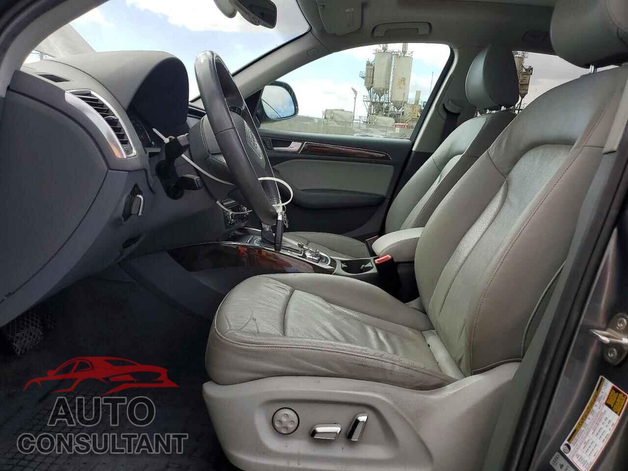 AUDI Q5 2014 - WA1CMAFP5EA038010