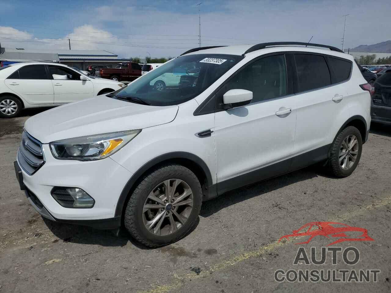 FORD ESCAPE 2018 - 1FMCU0GD0JUB44308