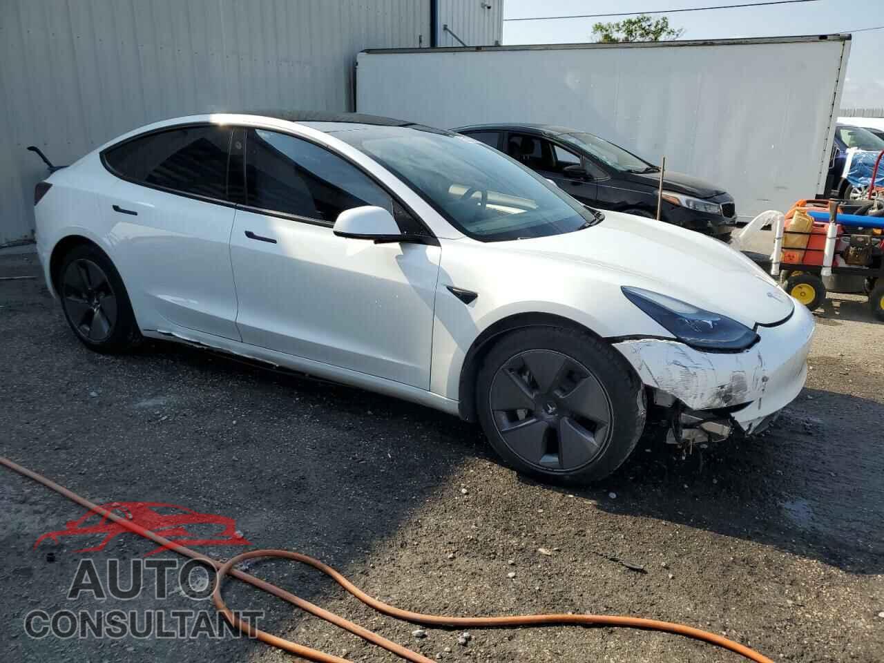 TESLA MODEL 3 2021 - 5YJ3E1EA2MF084092