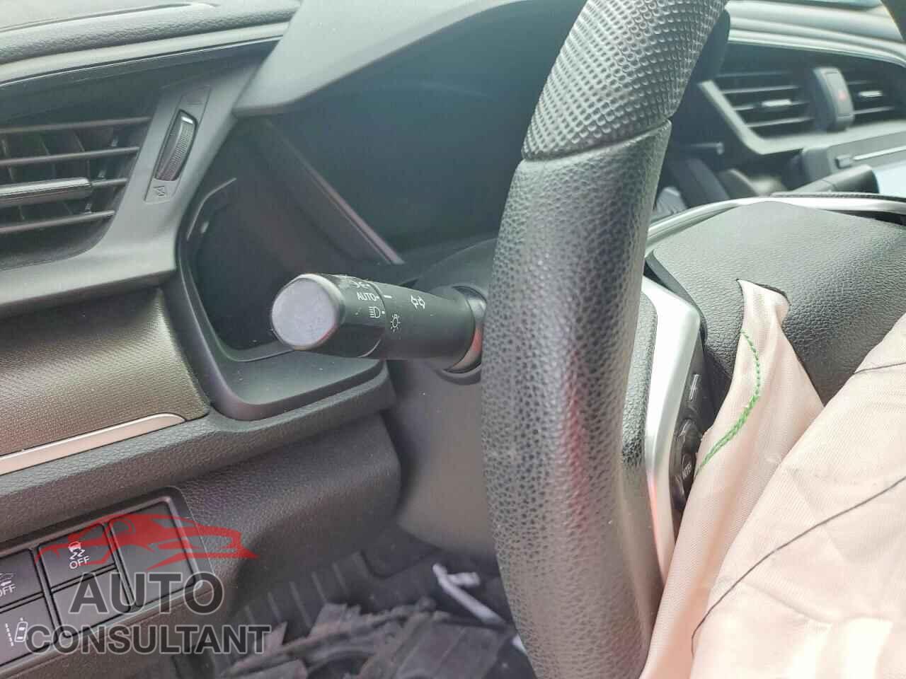 HONDA CIVIC 2019 - 2HGFC2F68KH516793