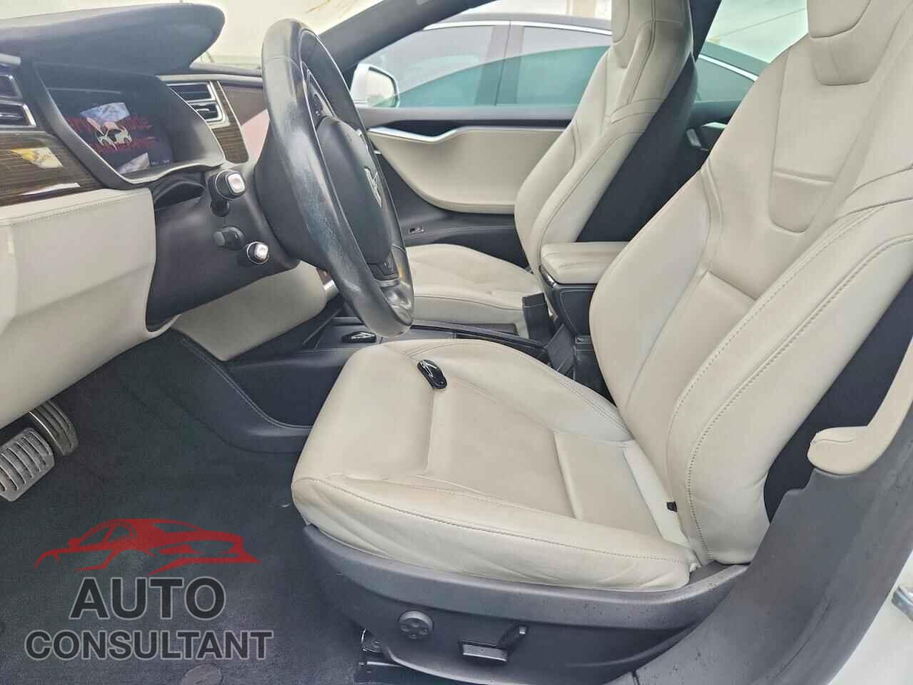 TESLA MODEL S 2014 - 5YJSA1H20EFP67857