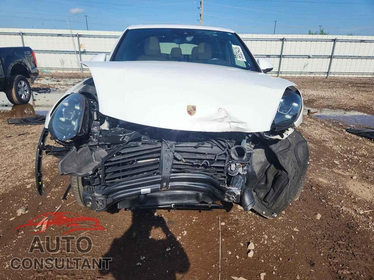 PORSCHE CAYENNE 2016 - WP1AA2A24GLA06307