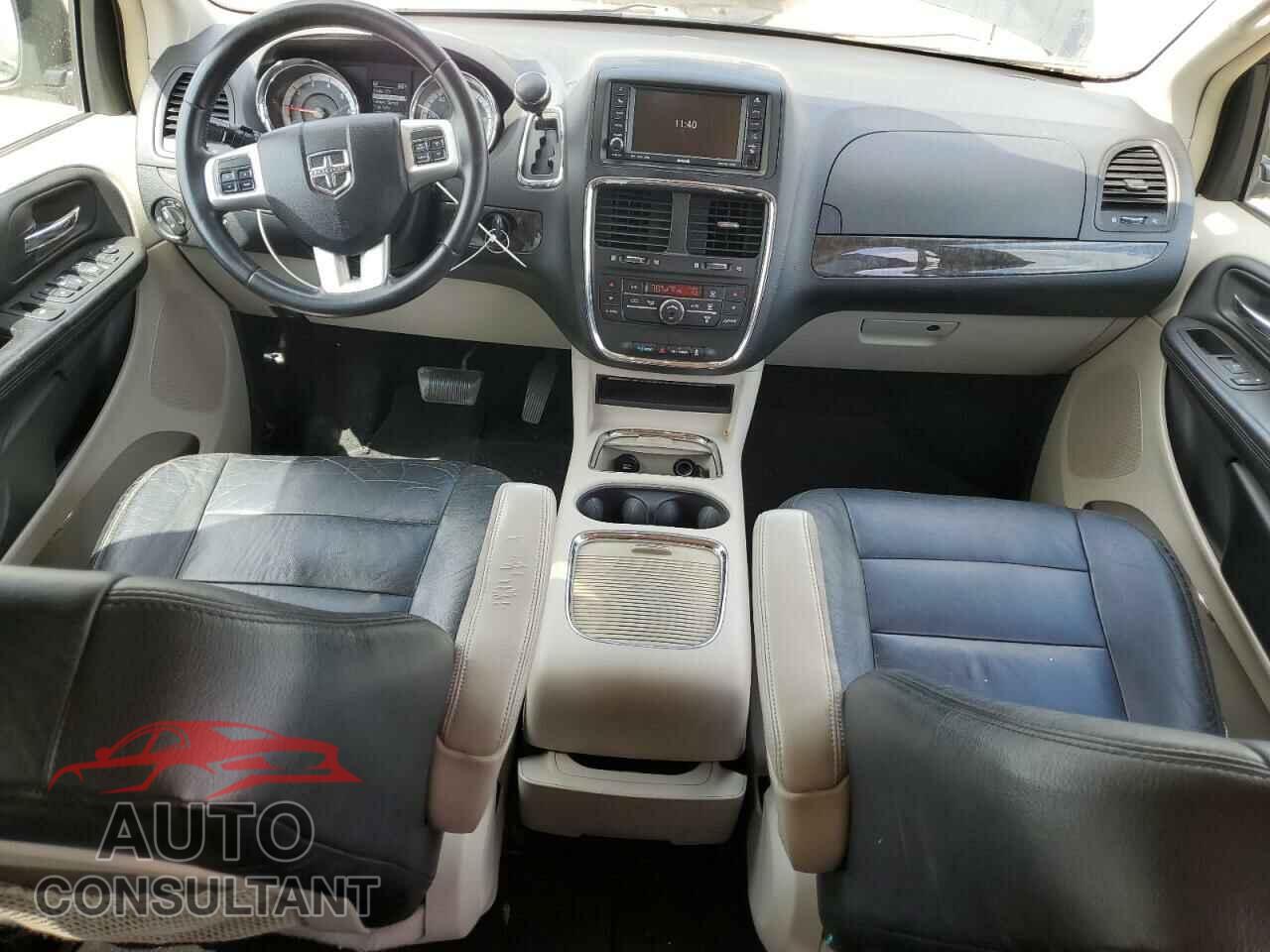 DODGE CARAVAN 2011 - 2D4RN5DG0BR710024