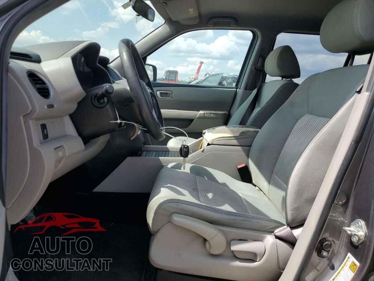 HONDA PILOT 2012 - 5FNYF4H26CB001657