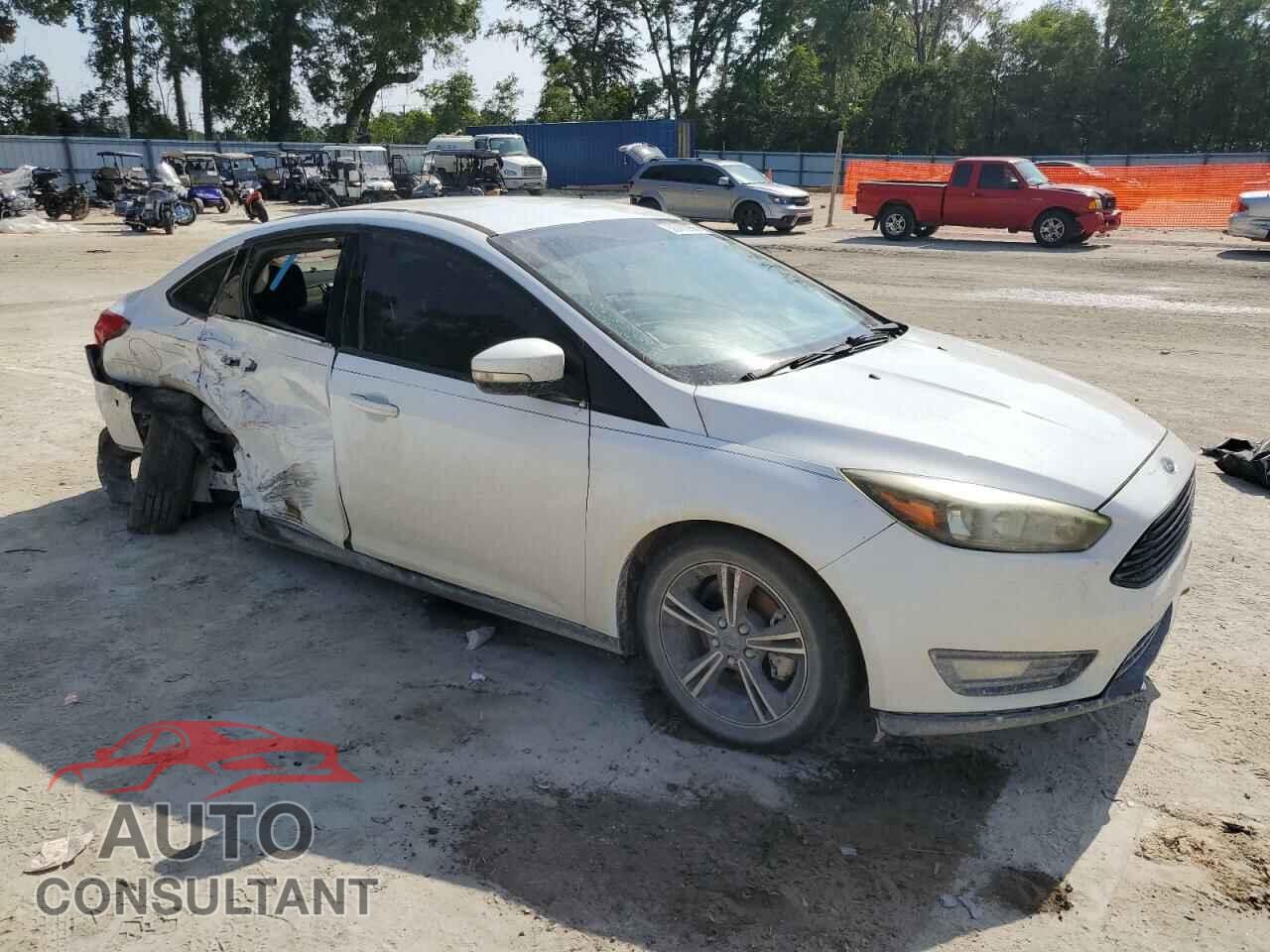 FORD FOCUS 2017 - 1FADP3FE5HL275204