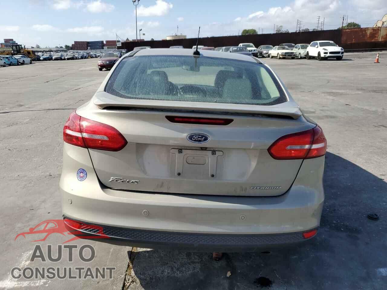 FORD FOCUS 2015 - 1FADP3J28FL288037