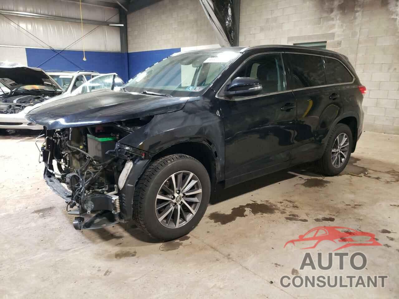 TOYOTA HIGHLANDER 2018 - 5TDJZRFH3JS545250