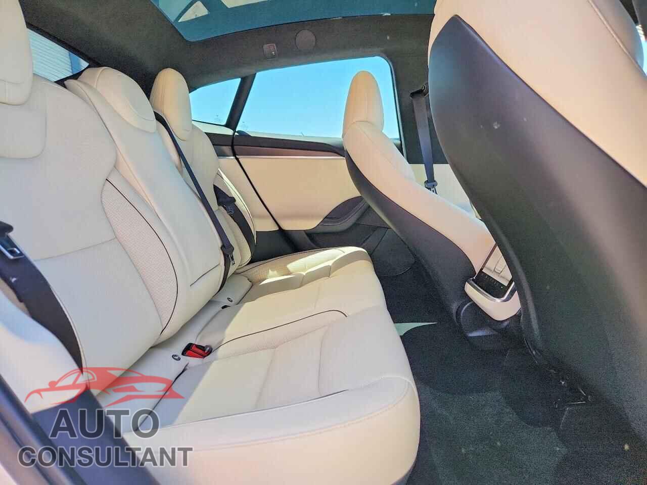 TESLA MODEL S 2021 - 5YJSA1E61MF442799