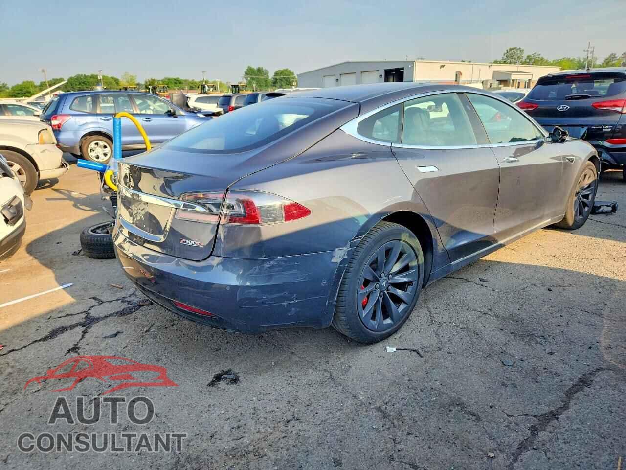 TESLA MODEL S 2018 - 5YJSA1E4XJF283727