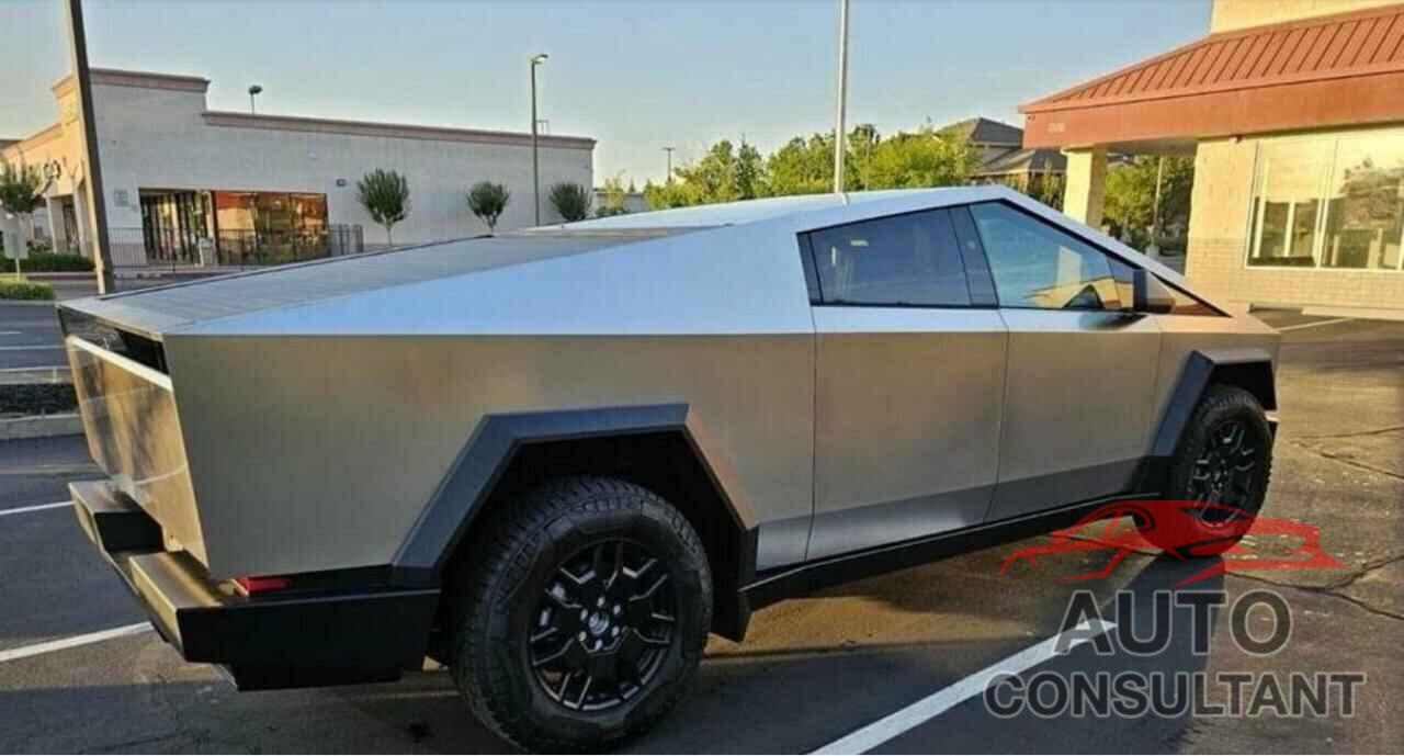 TESLA CYBERTRUCK 2024 - 7G2CEHED8RA002385