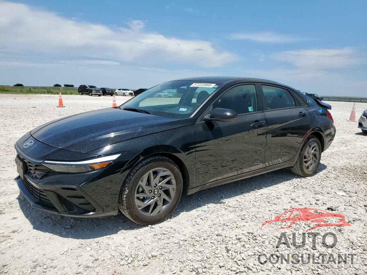 HYUNDAI ELANTRA 2024 - KMHLM4DG9RU723704