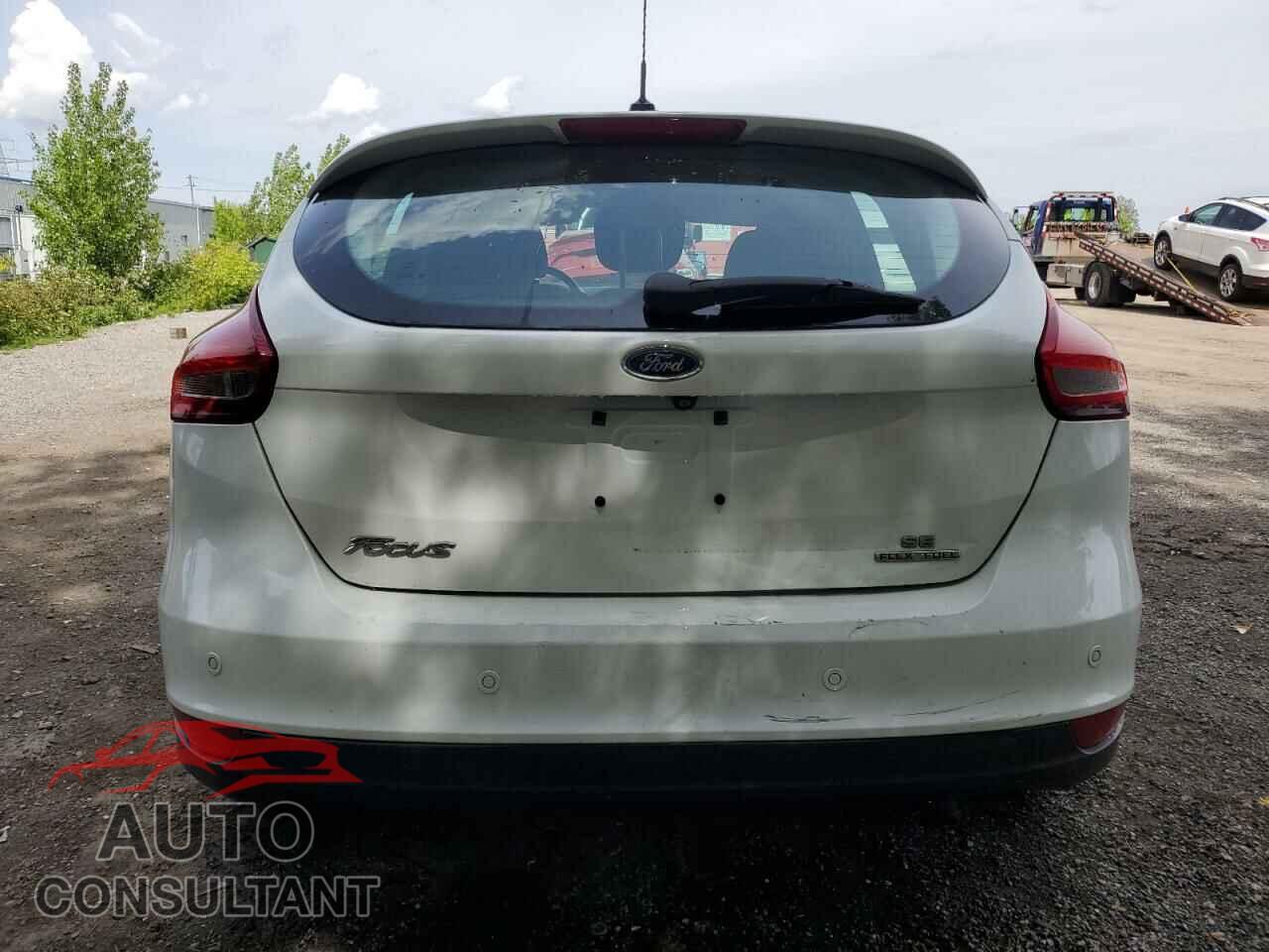 FORD FOCUS 2016 - 1FADP3K2XGL214568