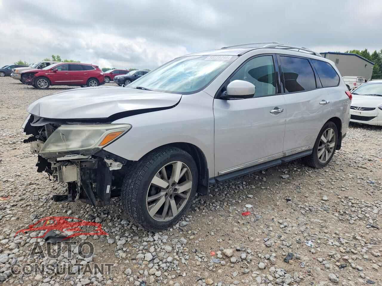 NISSAN PATHFINDER 2015 - 5N1AR2MN2FC679820