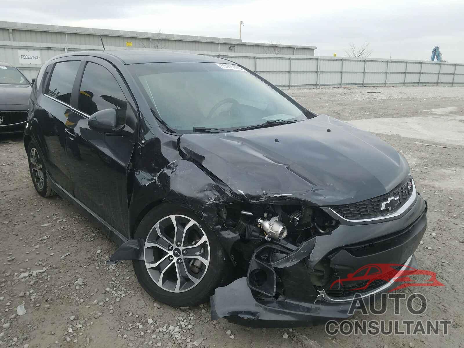 CHEVROLET SONIC 2018 - 1G1JD6SH7J4113140