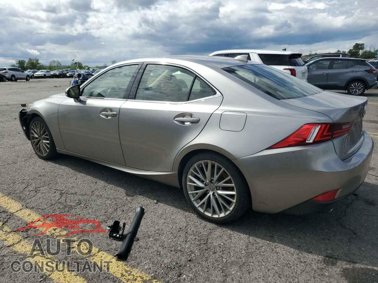 LEXUS IS 2015 - JTHCF1D23F5020136