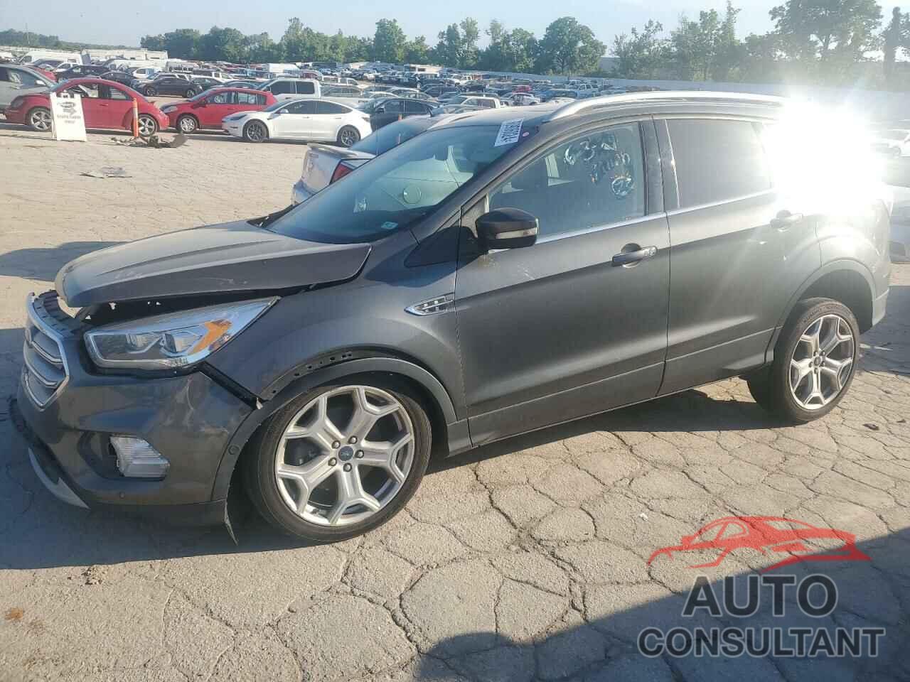 FORD ESCAPE 2017 - 1FMCU9J9XHUD38833