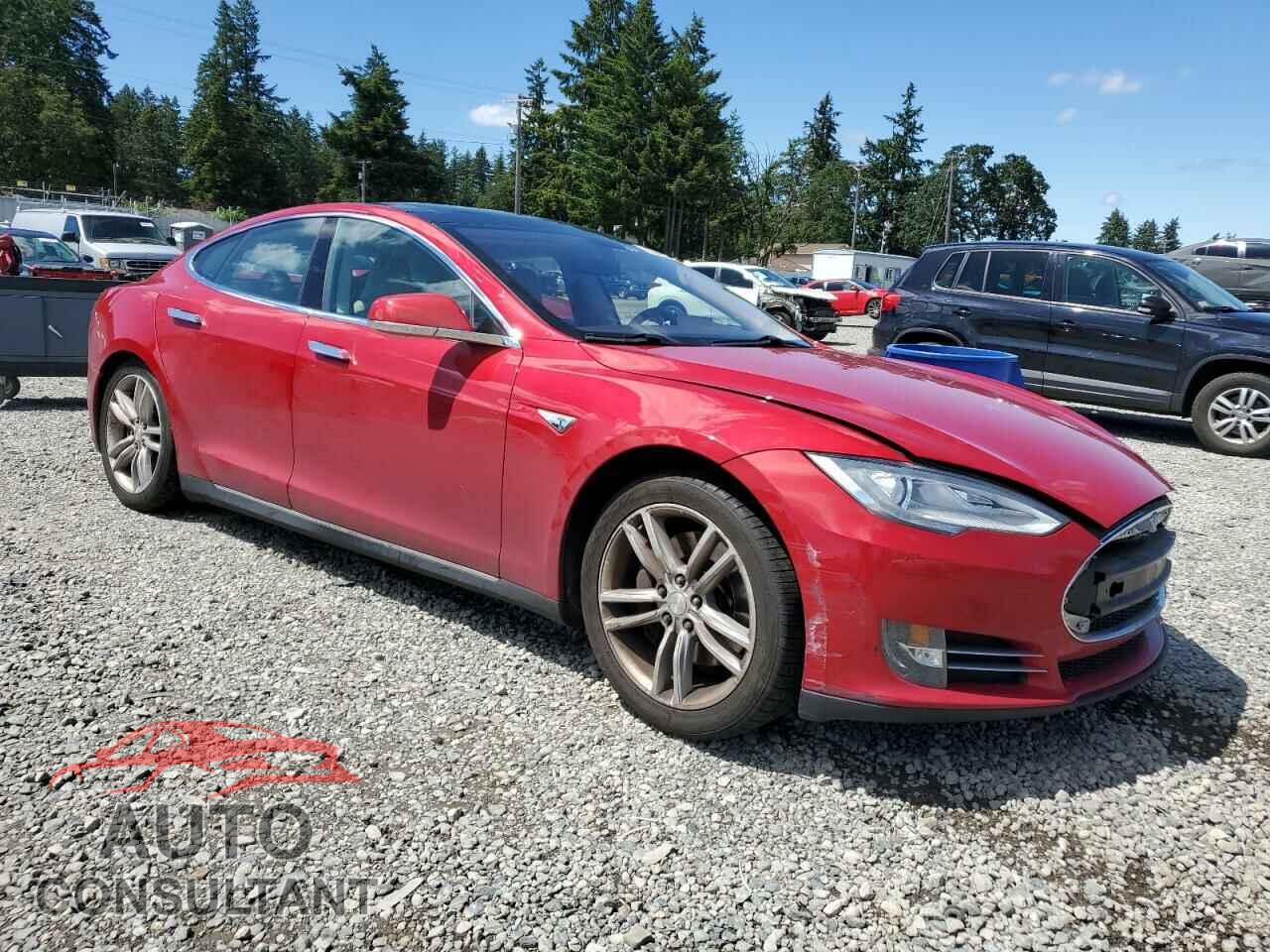 TESLA MODEL S 2013 - 5YJSA1DN0DFP08399