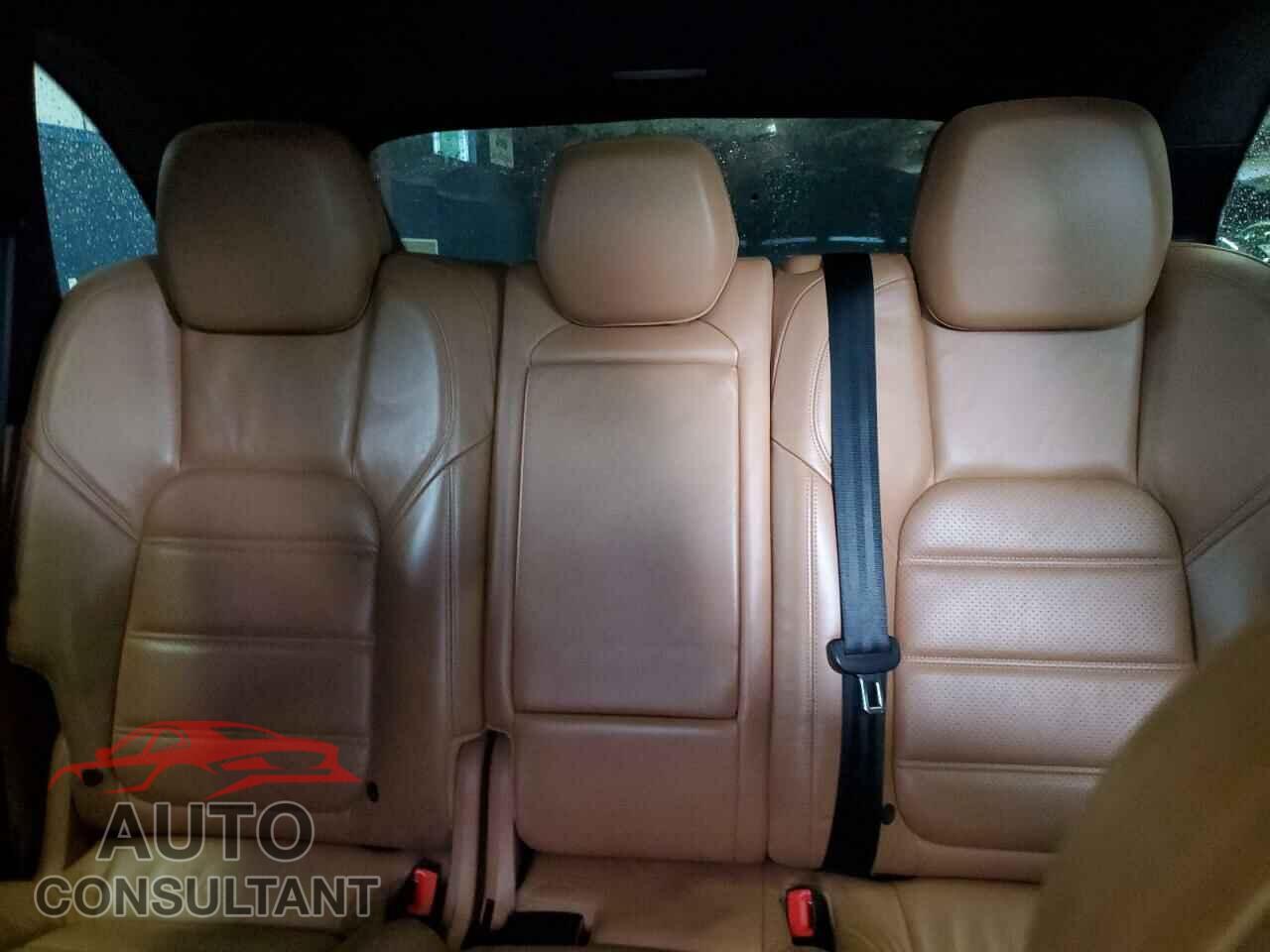 PORSCHE CAYENNE 2012 - WP1AC2A24CLA81660