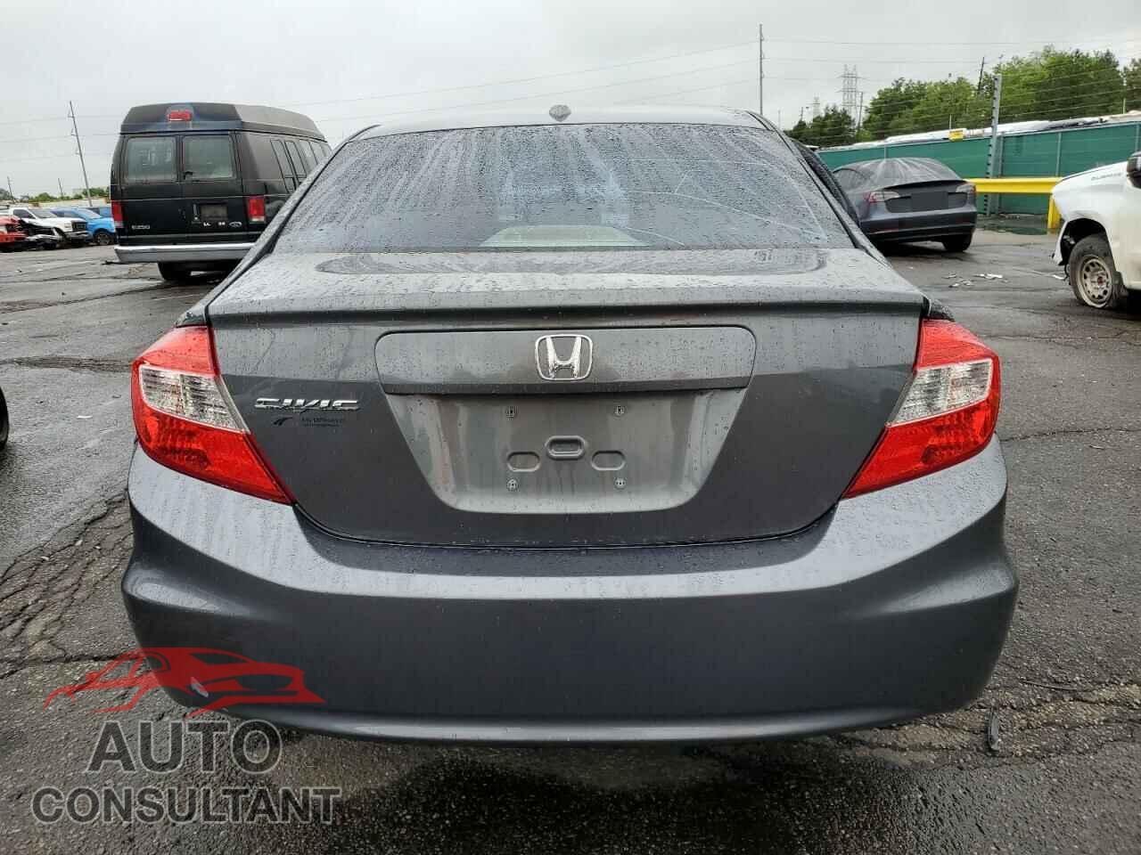 HONDA CIVIC 2012 - 2HGFB2F83CH581945