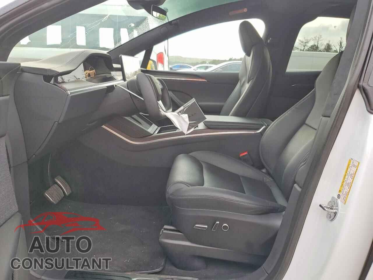 TESLA MODEL X 2023 - 7SAXCDE56PF381529