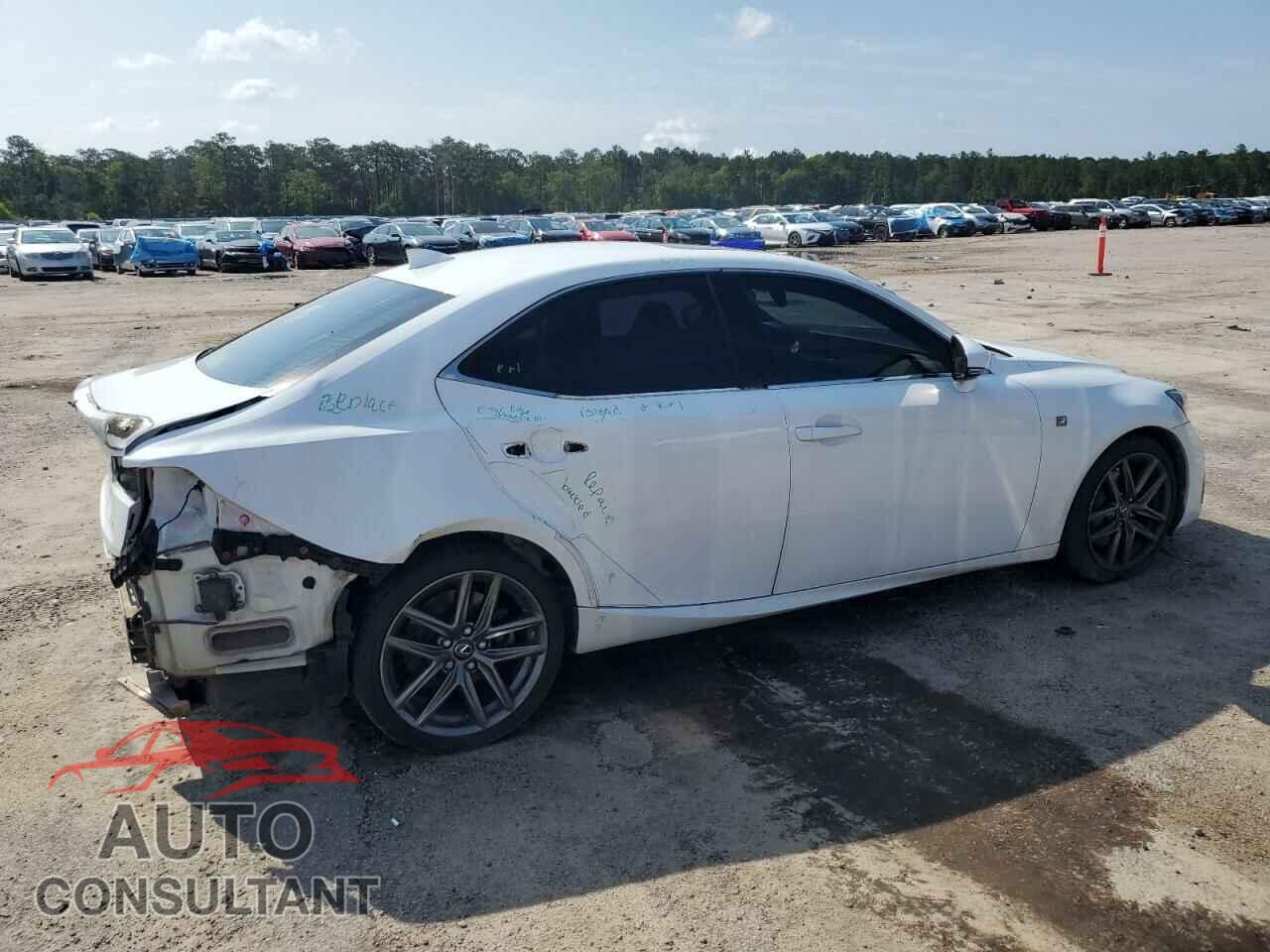 LEXUS IS 2017 - JTHBE1D2XH5030101