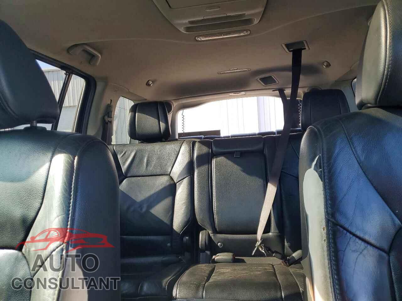 HONDA PILOT 2013 - 5FNYF3H95DB037669