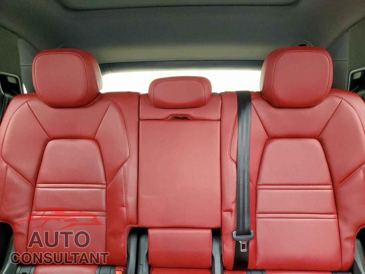 PORSCHE CAYENNE 2020 - WP1AE2AY4LDA22360