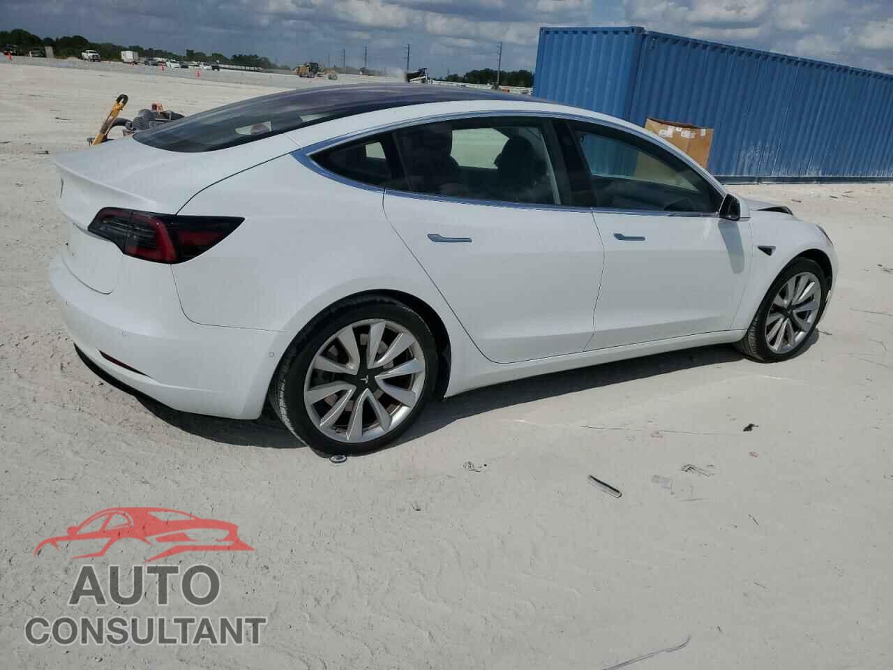 TESLA MODEL 3 2018 - 5YJ3E1EA3JF047676
