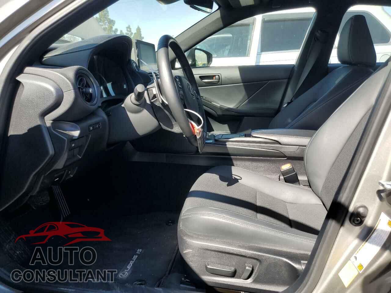 LEXUS IS 2023 - JTHCA1D22P5124584