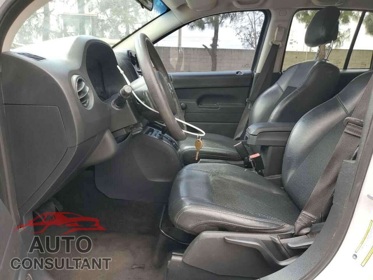 JEEP COMPASS 2015 - 1C4NJCBA9FD203576