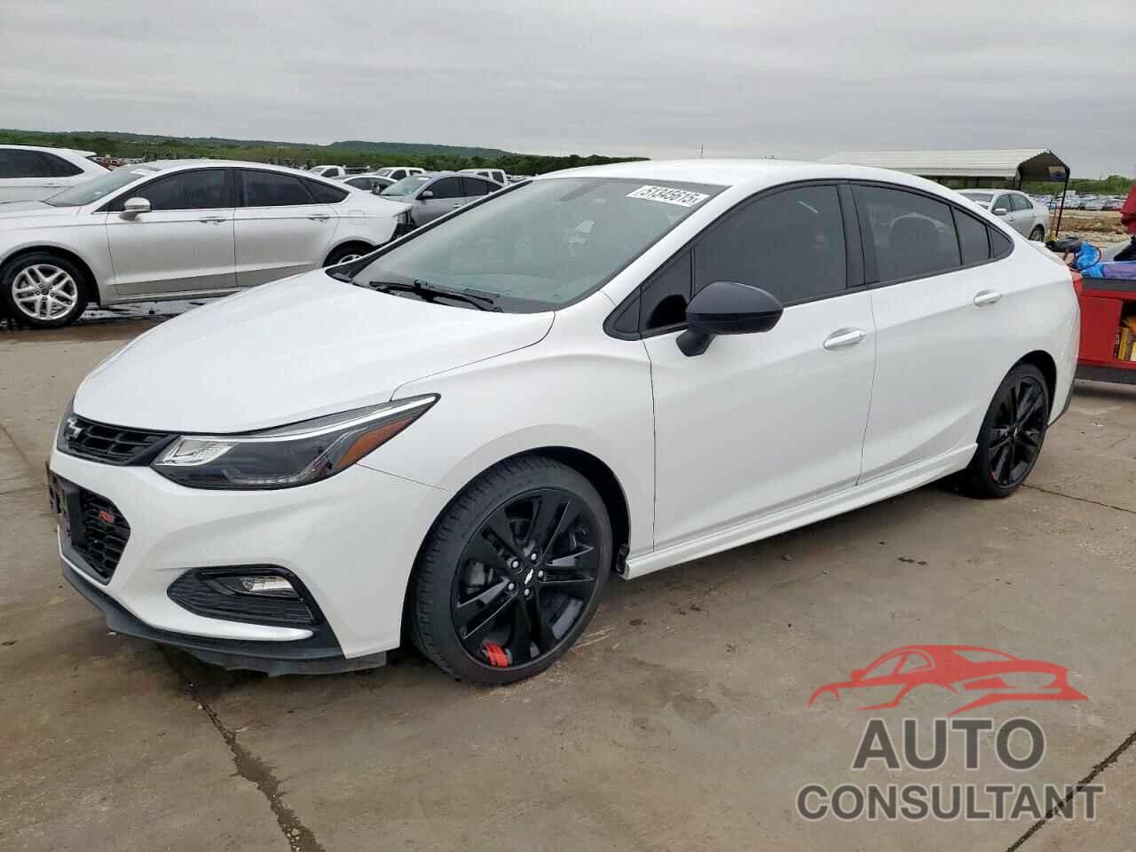 CHEVROLET CRUZE 2018 - 1G1BE5SM3J7228499