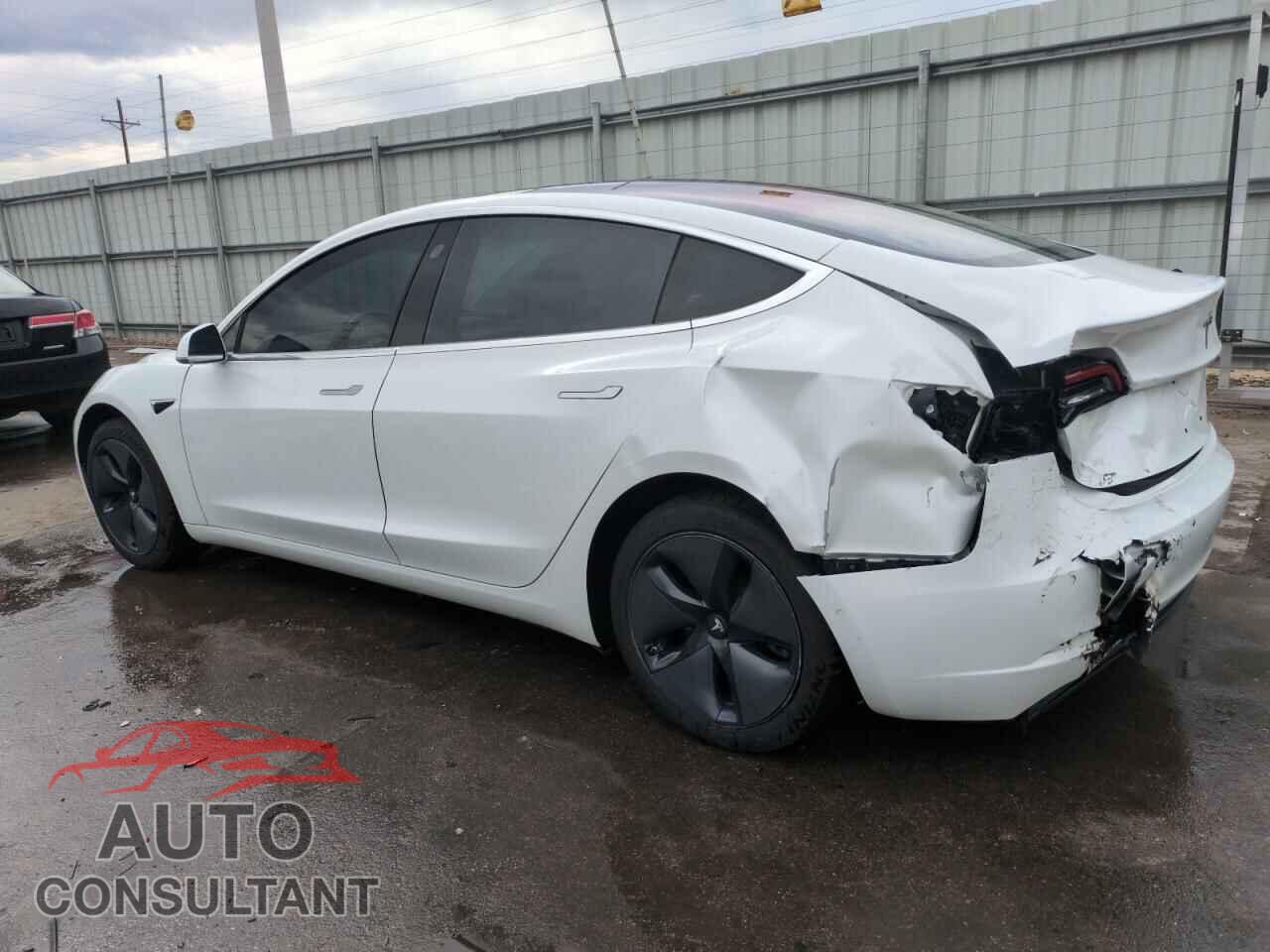 TESLA MODEL 3 2017 - 5YJ3E1EA2HF000827