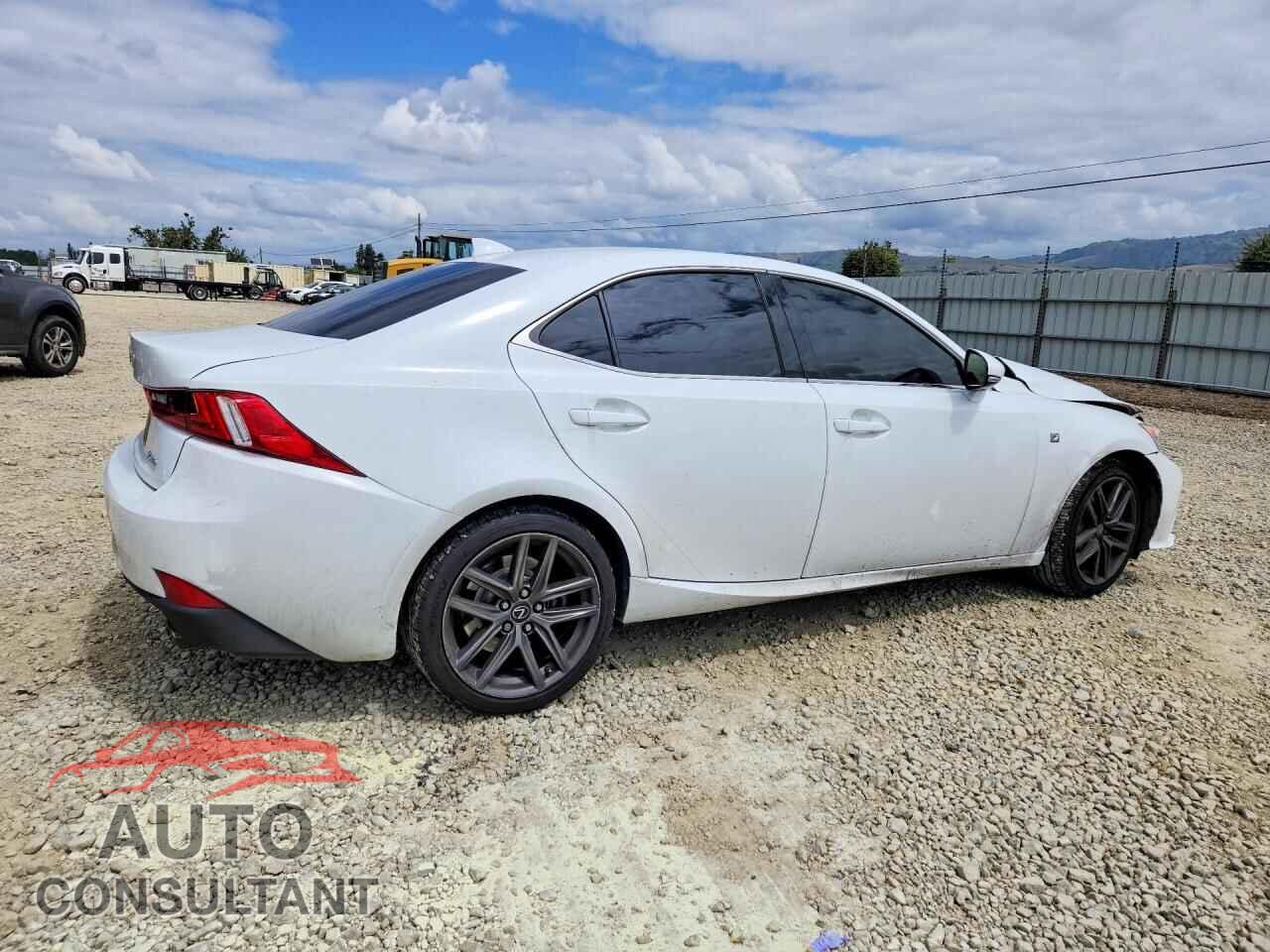 LEXUS IS 2014 - JTHBE1D22E5004815