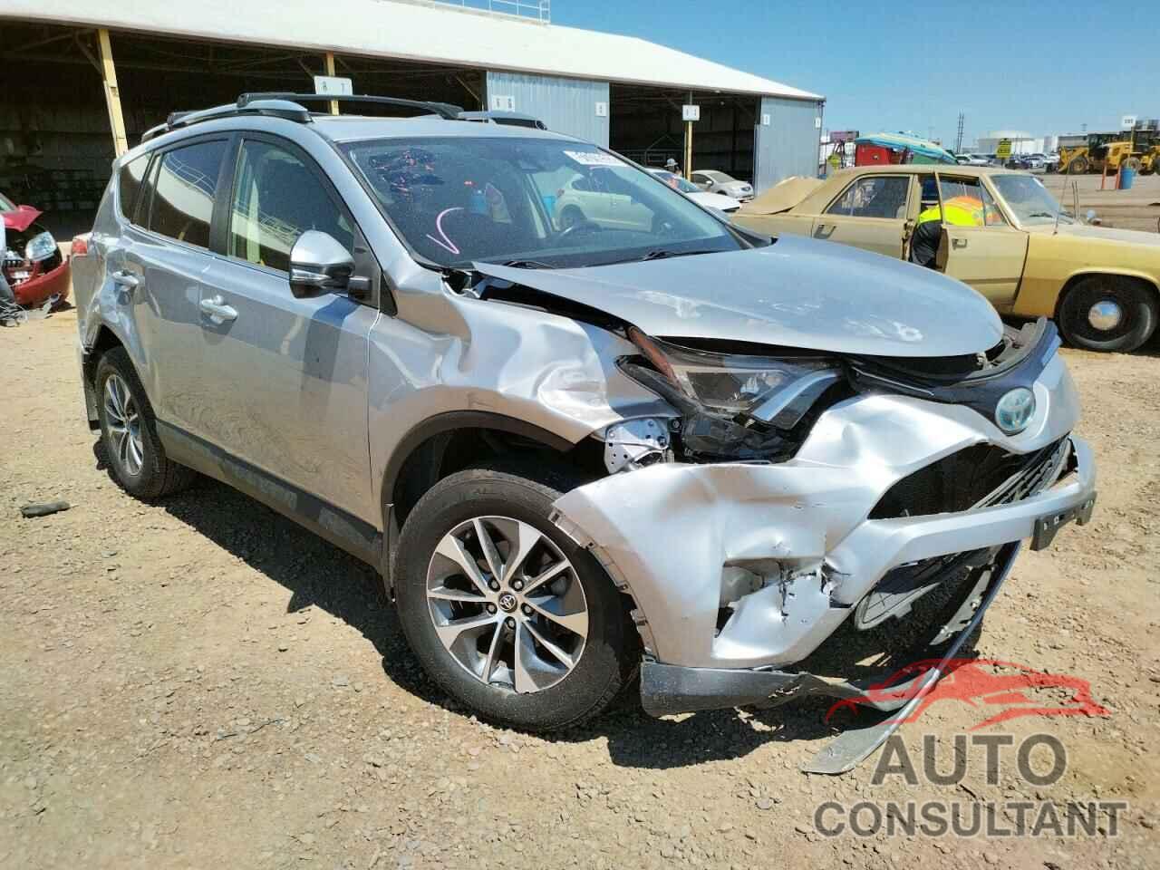 TOYOTA RAV4 2018 - JTMRJREV7JD231467