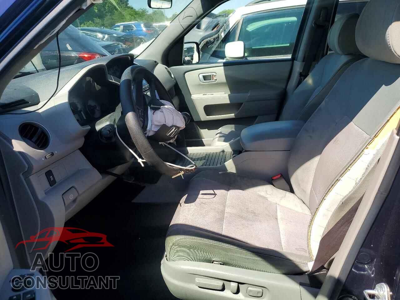 HONDA PILOT 2013 - 5FNYF4H42DB050907