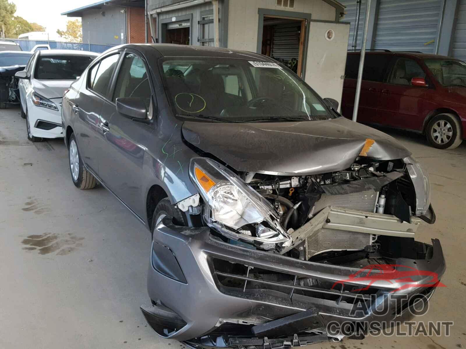 NISSAN VERSA 2018 - 3N1CN7AP7JL871987