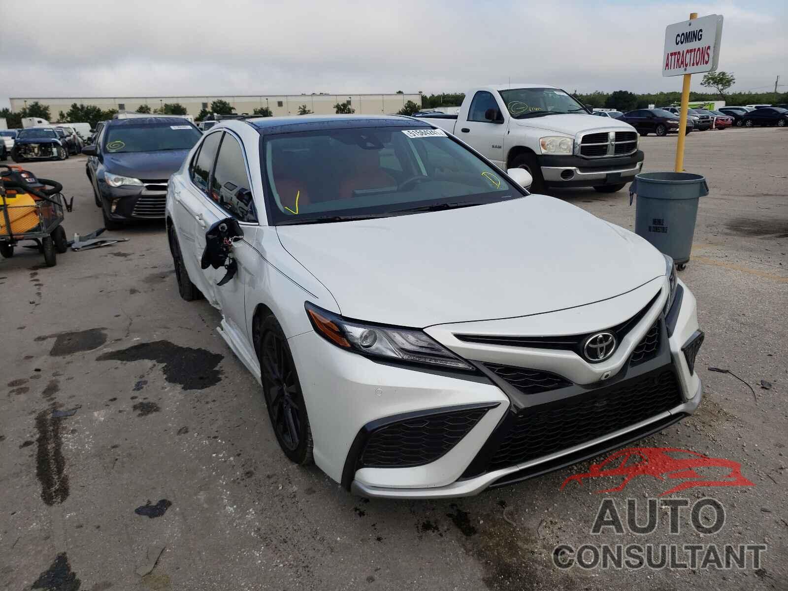 TOYOTA CAMRY 2021 - 4T1K61AK6MU532845