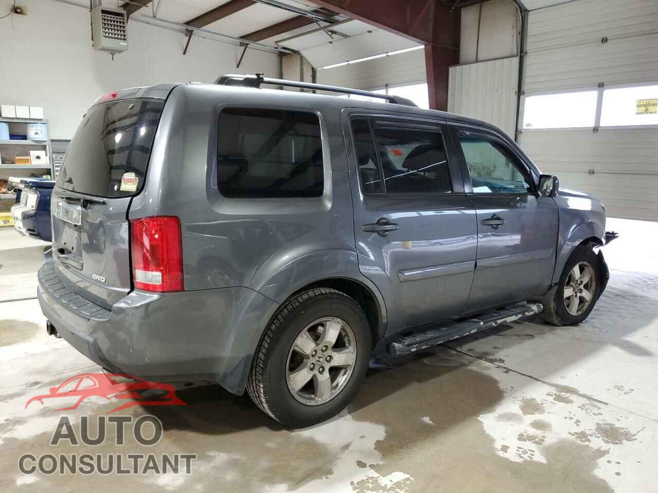 HONDA PILOT 2011 - 5FNYF4H77BB035648