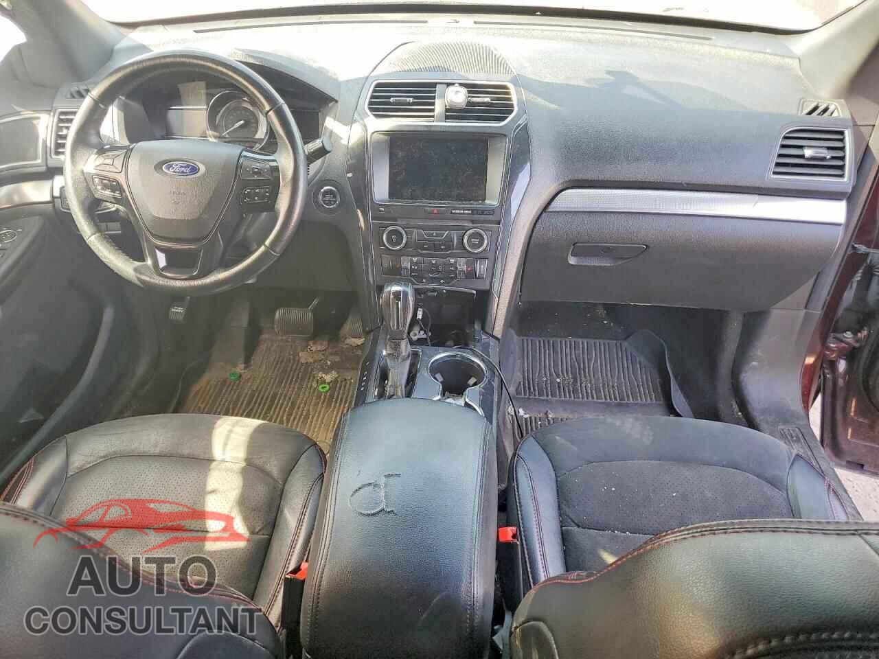 FORD EXPLORER 2018 - 1FM5K7D80JGB77130