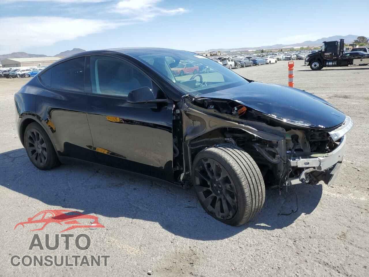 TESLA MODEL Y 2024 - 7SAYGAEE3RF089122