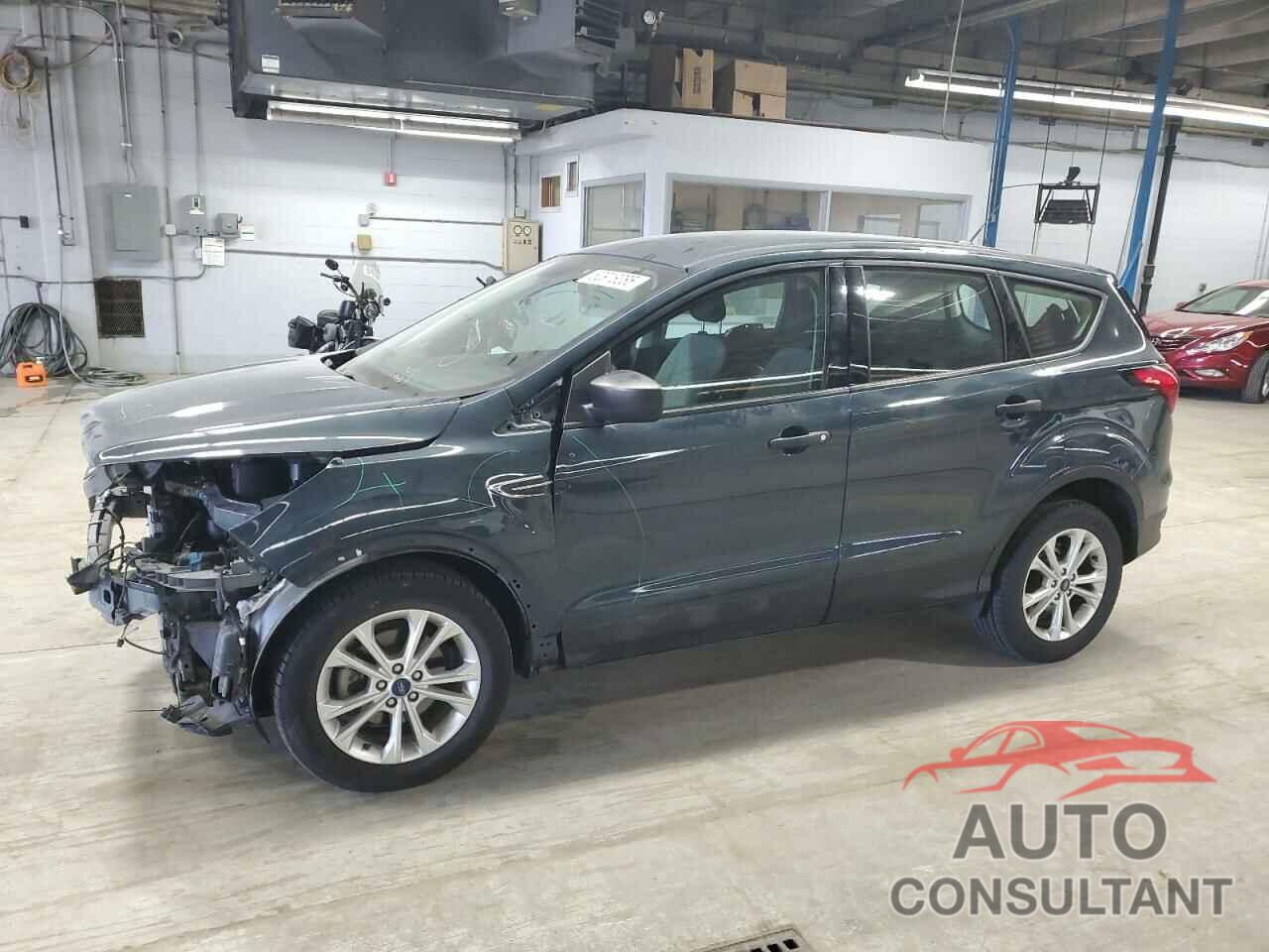 FORD ESCAPE 2019 - 1FMCU0F77KUB45355