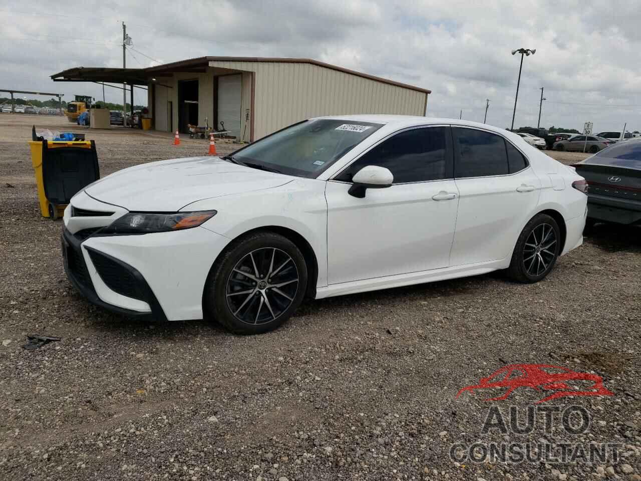 TOYOTA CAMRY 2022 - 4T1G11AK4NU665089