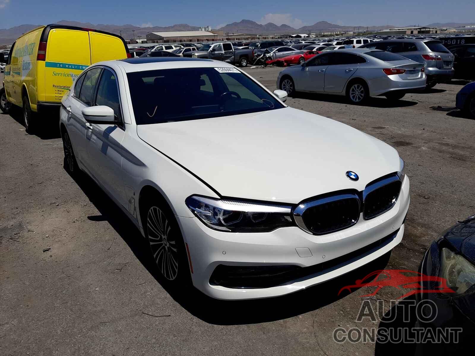 BMW 5 SERIES 2018 - WBAJA9C55JG623147