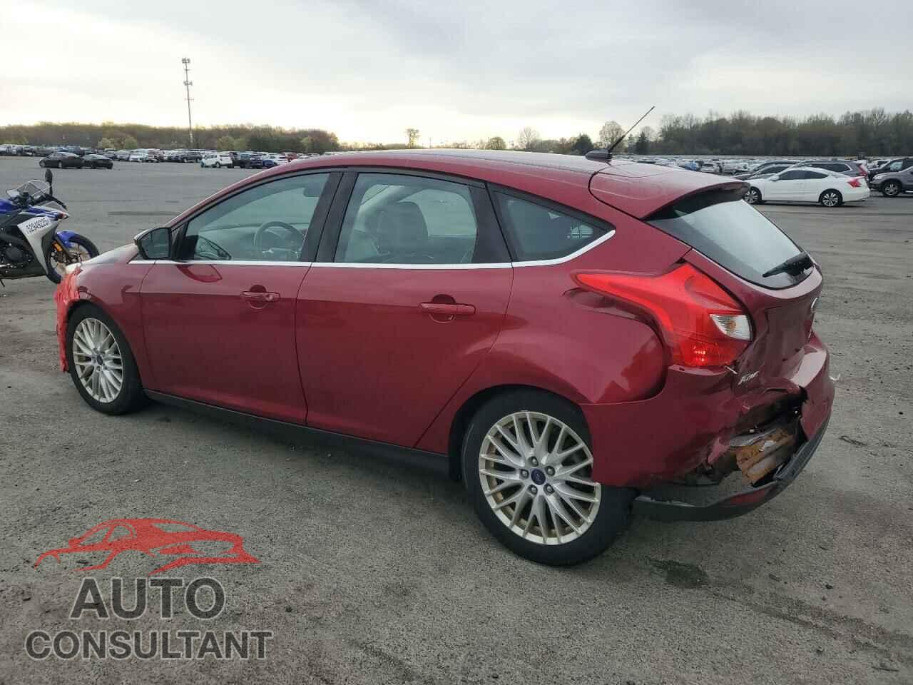 FORD FOCUS 2014 - 1FADP3N28EL457319
