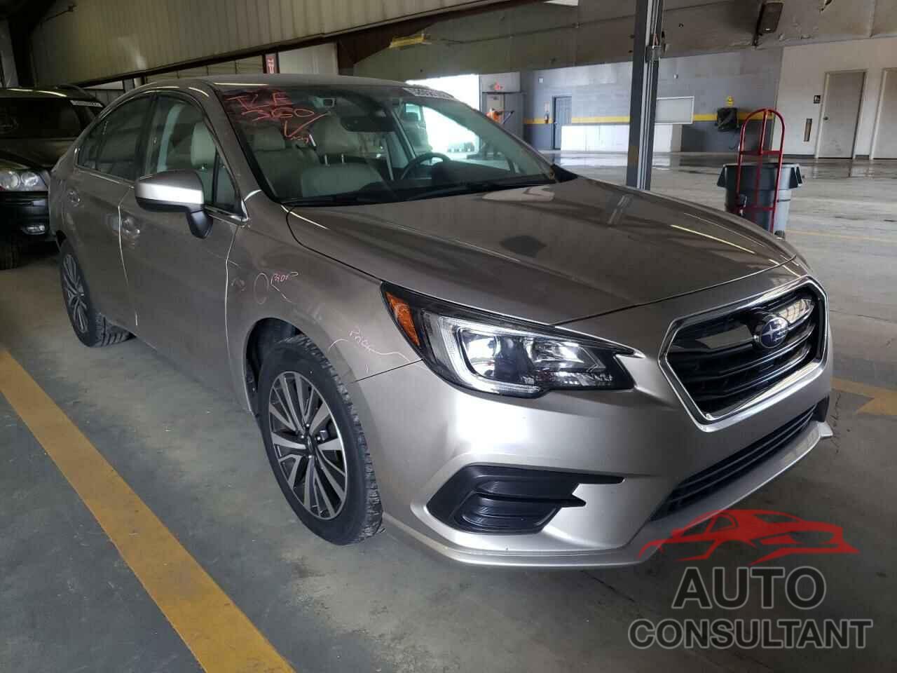 SUBARU LEGACY 2019 - 4S3BNAF63K3010860