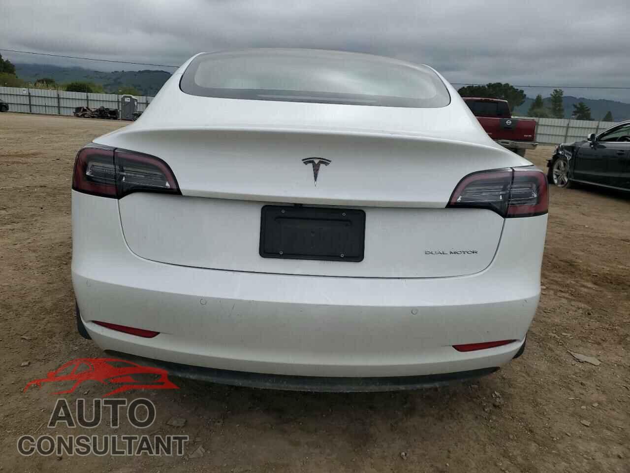 TESLA MODEL 3 2021 - 5YJ3E1EB0MF073052